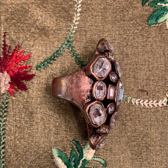 Lia Sophia Ring 6 - Picture 4 of 6